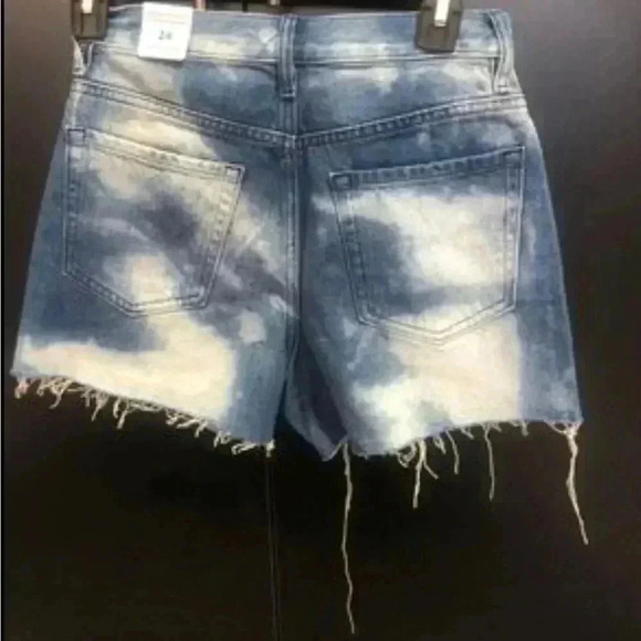 PacSun Bleached Blue Jean Vintage,ultra high rise,zipper fly,5 pocket,belt loop - Picture 2 of 4